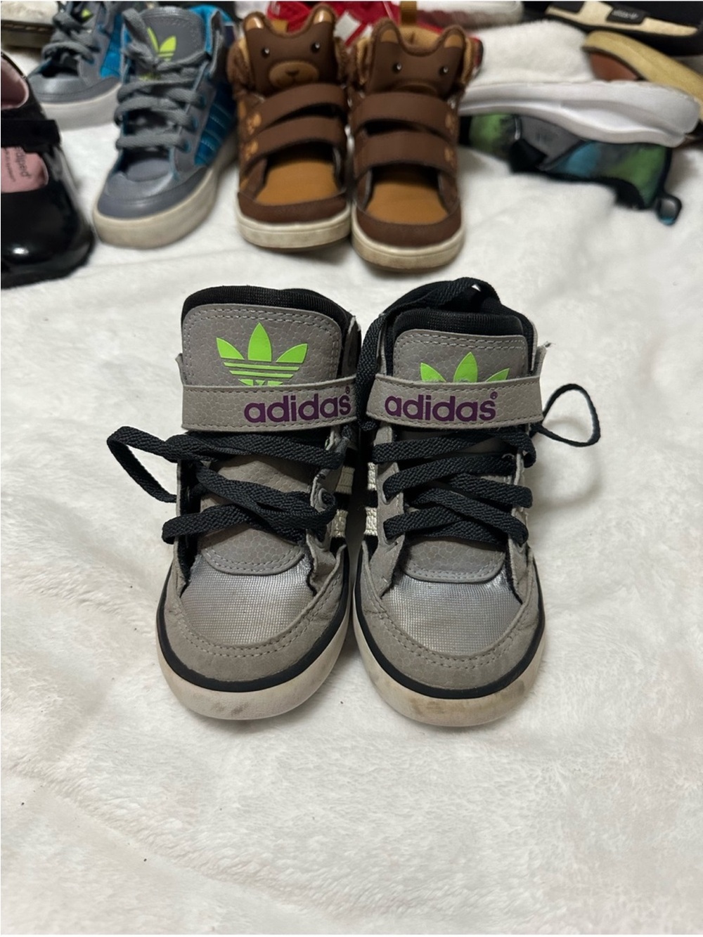 Bundle of SIX pair of adidas Kids Sneakers - Picture 14 of 16